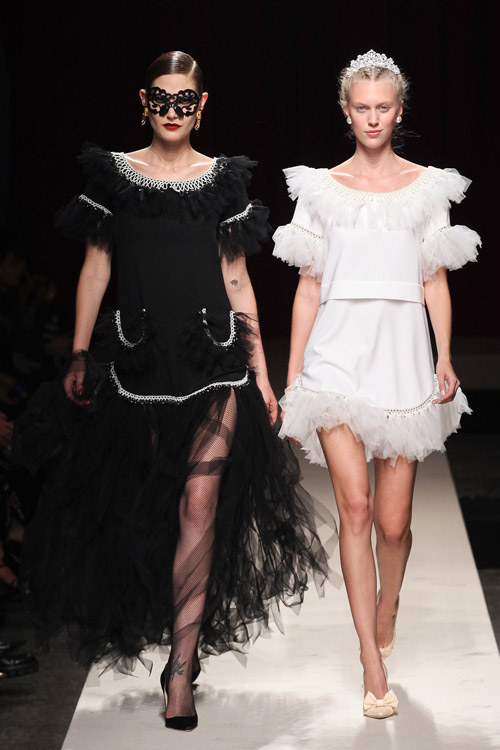 "Gái hư" và "gái ngoan" của Moschino - 9