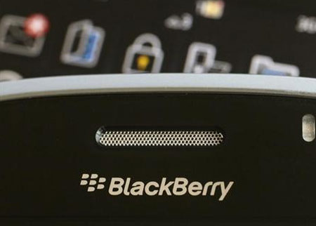 BlackBerry lỗ gần 1 tỷ USD - 1