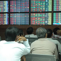 Kinh doanh - Bluechips cứu TTCK sau số liệu CPI đột biến