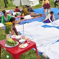 Tin tức trong ngày - Xem clip diễn tập, phao tin động đất chết người