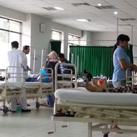 Tin tức trong ngày - Người nhà bị đâm chết, 30 người bao vây BV