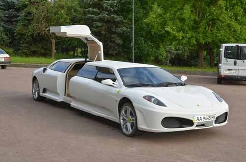 Xe limousine Ferrari nhái giống như thật - 11