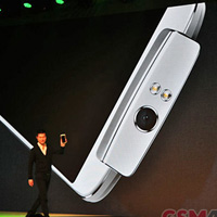 OPPO N1: Chiếc smartphone đầu tiên có camera xoay