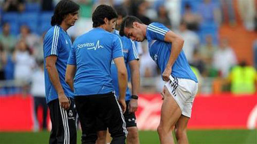 Bale chấn thương: Coi chừng hớ như Kaka - 1