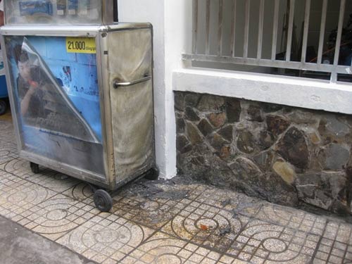 Tự thiêu trước trụ sở CA: Do thiếu nợ giang hồ - 2
