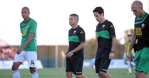 Elche-Real: Cơ hội để CR7 bám đuổi Messi - 2