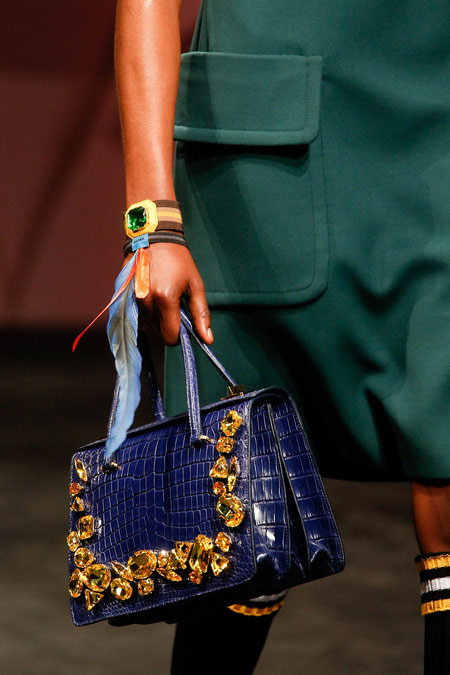 Mê mệt vì nghệ thuật đường phố của Prada - 2