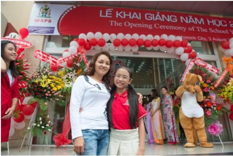 Những đứa trẻ bị "bủa vây" - 3