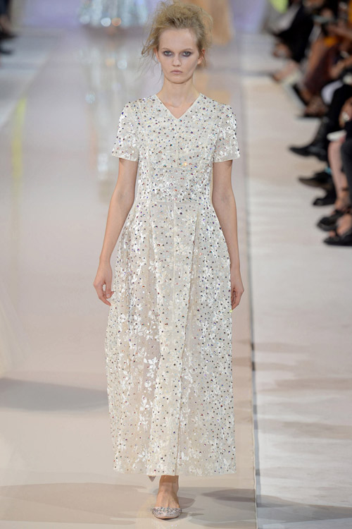 Ngắm người đàn bà trẻ con của Rochas - 16