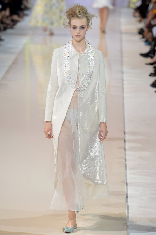 Ngắm người đàn bà trẻ con của Rochas - 9