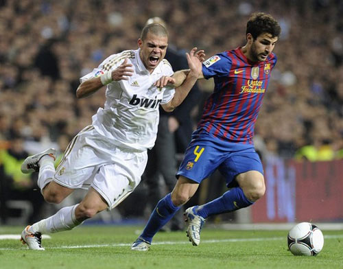 Pepe: Từ “đồ tể” hóa “kịch sĩ” - 2