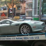 Ô tô - Xe máy - Aston Martin Rapide màu xanh xuất hiện ở Sài Gòn