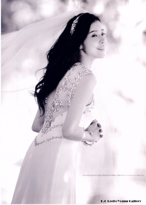 Đám cưới ngọt ngào của "ông chủ" Ji Sung - 13