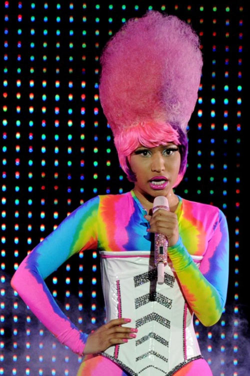Thời trang "dọa ma" của Nicki Minaj - 1