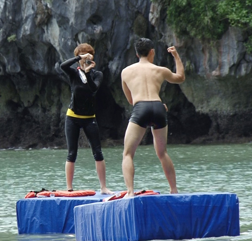 Nhan Phúc Vinh - Linh Chi cạo trọc đầu - 7