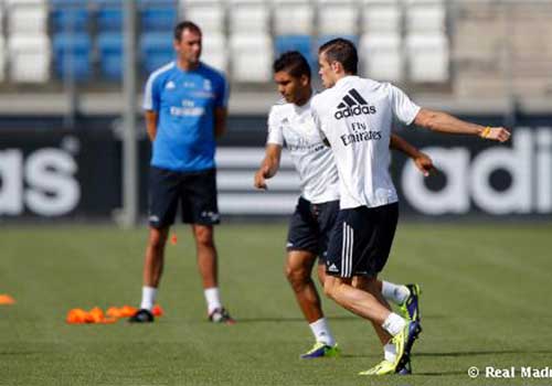 Bale chăm chỉ tập luyện trước derby - 2