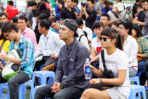 "Thử thách tâng bóng 24h" cuốn hút giới trẻ - 15