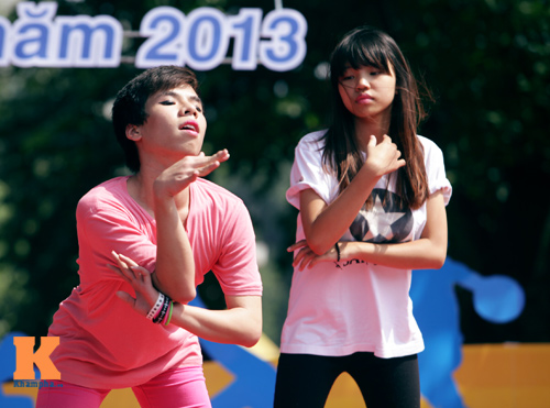 Giới trẻ Hà Thành táo bạo nhảy Gangnam Style - 2