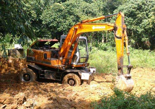 4 trẻ bị tường sập đè chết: Tang thương xóm núi - 2
