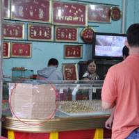 Tin tức trong ngày - Cướp tiệm vàng: Tên cướp ra tay chưa tới 30 giây