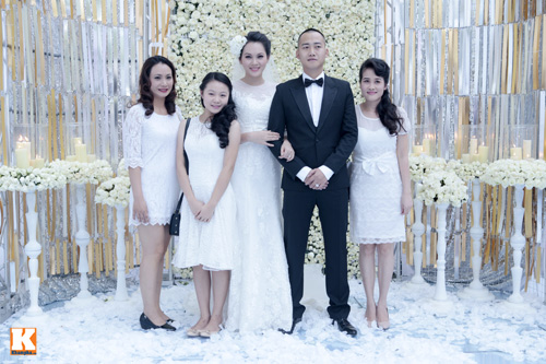 Ngọc Thạch được rước bằng siêu xe 12 tỷ - 7