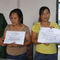 Pháp luật - Bắt hai "tú bà" buôn người sang Trung Quốc