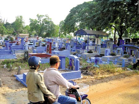Chuyện ám ảnh ở nghĩa trang lớn nhất Sài Gòn - 1