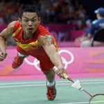 Thể thao - Lin Dan đánh cầu đầy ngẫu hứng