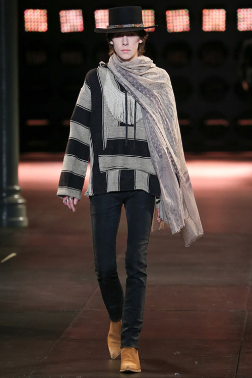 Chàng trai phá cách và nổi loạn trên sàn diễn Paris - 12