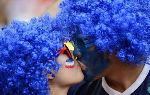 Mỹ nhân của ĐT Đức & Pháp ''đại náo'' ở Brazil - 10