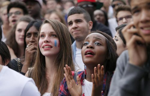 Mỹ nhân của ĐT Đức & Pháp ''đại náo'' ở Brazil - 6