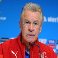 Bóng đá - Thua Messi, HLV Ottmar Hitzfeld tuyên bố nghỉ hưu