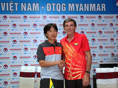 HLV Miura ra mắt cùng Myanmar - 1