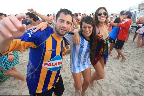 Fan xứ sở Tango "mở tiệc" mừng Argentina thắng Thụy Sỹ - 6