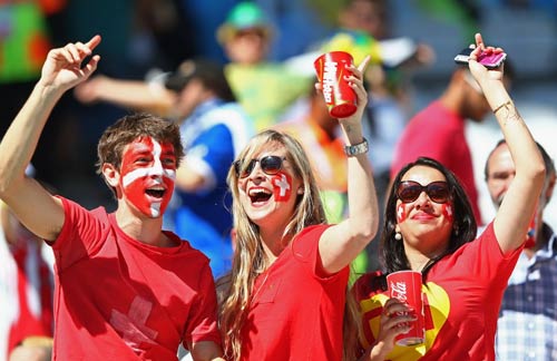 Fan xứ sở Tango "mở tiệc" mừng Argentina thắng Thụy Sỹ - 13