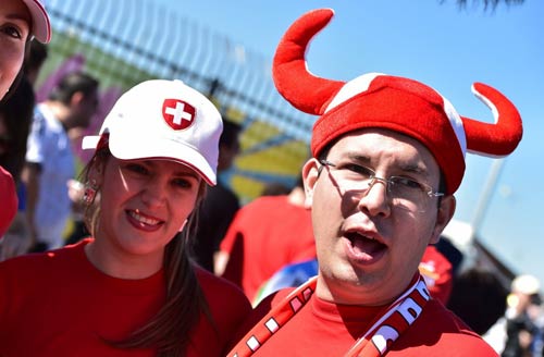 Fan xứ sở Tango "mở tiệc" mừng Argentina thắng Thụy Sỹ - 3