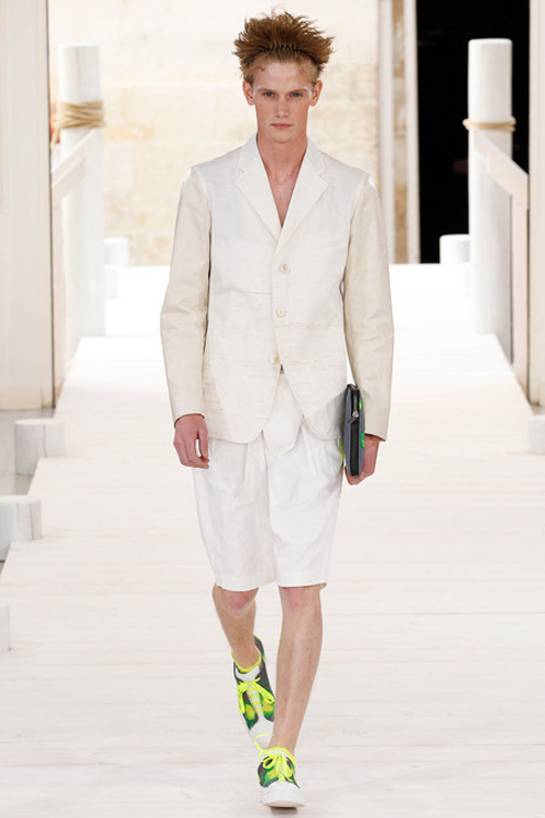 "Niềm tự hào châu Á" và cuộc chơi cùng vải vóc - 11