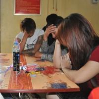 Pháp luật - Tổ chức sinh nhật cho bạn gái bằng "tiệc" ma túy đá