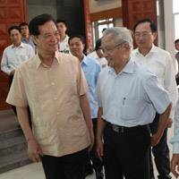 Tin tức trong ngày - Thủ tướng: Không chấp nhận bị đe dọa, lệ thuộc