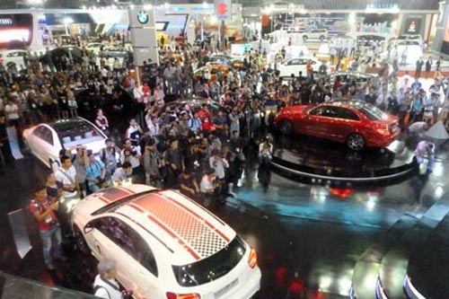 Xe Hàn "trốn" triển lãm ôtô lớn nhất Việt Nam - 1