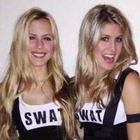 Thể thao - Nữ hoàng Bouchard khoe chị sinh đôi xinh như mộng