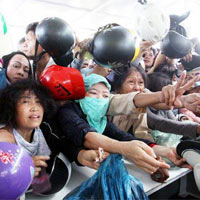 Bạn trẻ - Cuộc sống - Ái ngại văn hóa ứng xử của người Việt