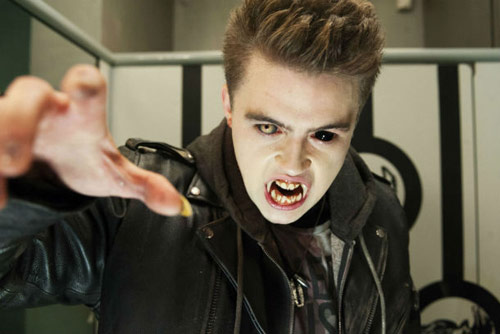 Trailer phim: Fright Night 2 - 4