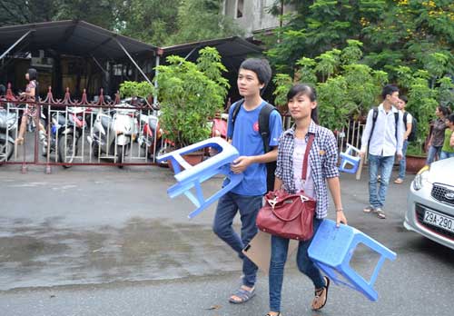 Sáng nay, thí sinh làm bài thi môn cuối - 4