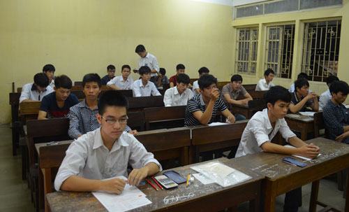 Sáng nay, thí sinh làm bài thi môn cuối - 5