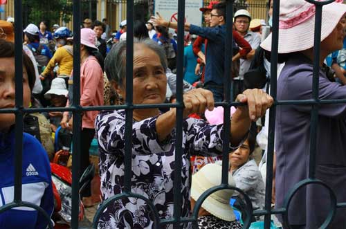 Thí sinh thích thú với đề Hóa có... hình vẽ - 4