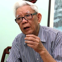 Tin tức trong ngày - "Ai nói phạt mũ bảo hiểm rởm phải xin lỗi dân"