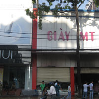 Tin tức trong ngày - Cần Thơ: Cả nhà chết cháy trong cửa hàng giày