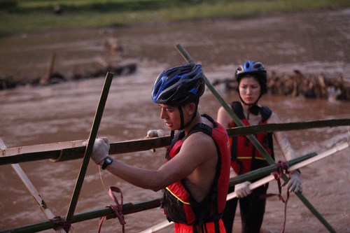 Cuộc đua kỳ thú ngày càng căng thẳng - 3