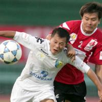 Bóng đá - HN T&amp;T - ĐT.LA: 10 phút cuối rực lửa